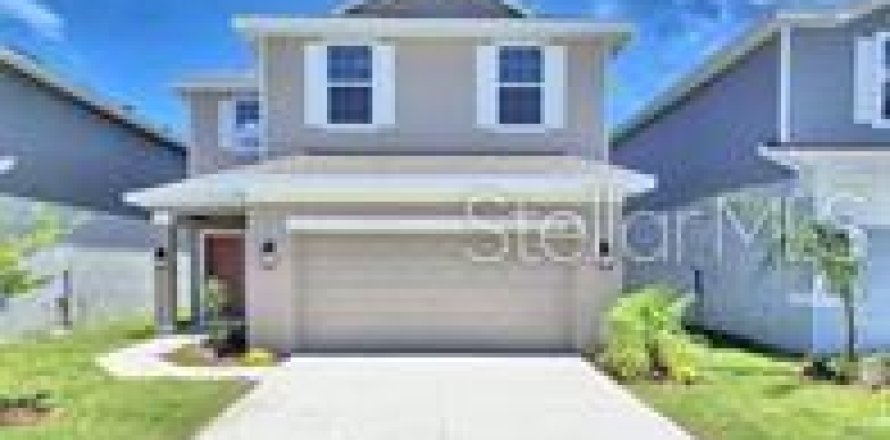 House in Winter Haven, Florida 4 bedrooms, 204.57 sq.m. № 1724661