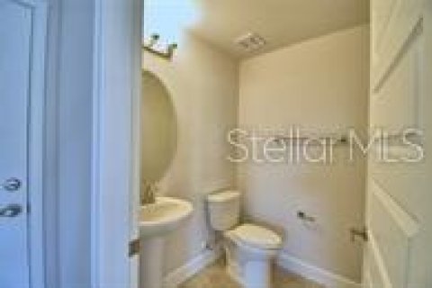 House in Winter Haven, Florida 4 bedrooms, 204.57 sq.m. № 1724661 - photo 13