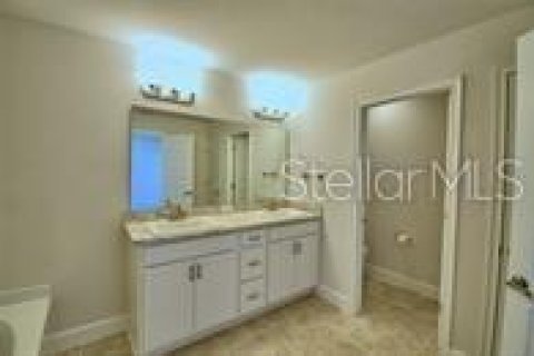 House in Winter Haven, Florida 4 bedrooms, 204.57 sq.m. № 1724661 - photo 29