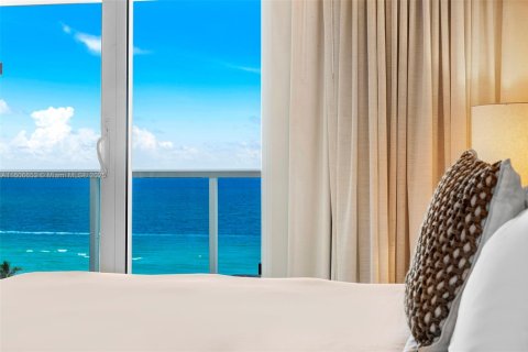 Condo in Miami Beach, Florida, 2 bedrooms  № 2022963 - photo 18