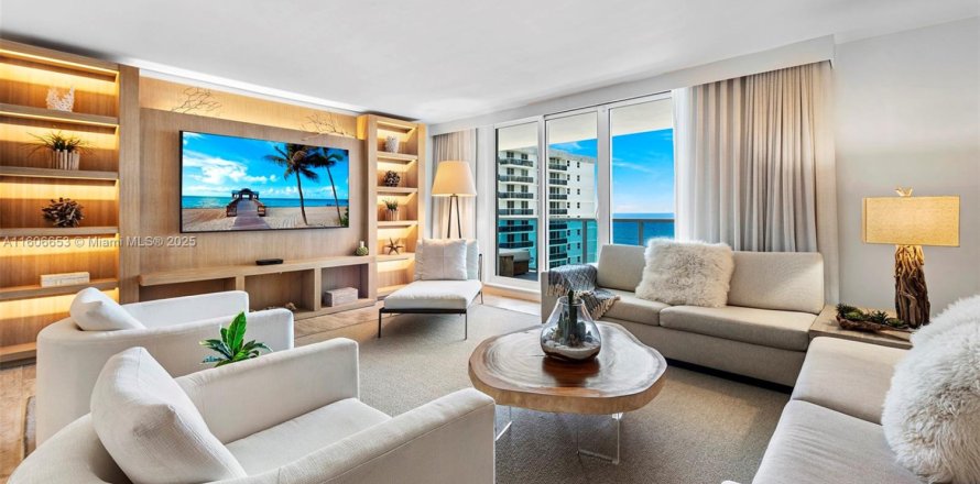 Condo in Miami Beach, Florida, 2 bedrooms  № 2022963