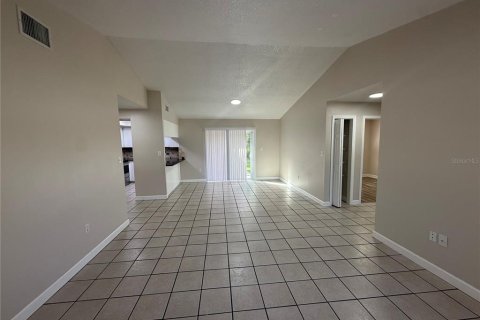 Villa ou maison à vendre à Lakeland, Floride: 3 chambres, 119.01 m2 № 2433669 - photo 2