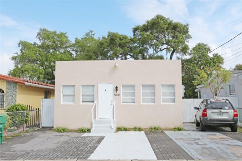 Villa ou maison à louer à Miami, Floride: 1 chambre № 2346381 - photo 8