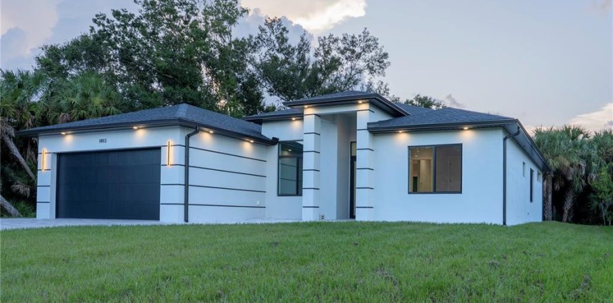 House in North Port, Florida 3 bedrooms, 180.51 sq.m. № 1912111