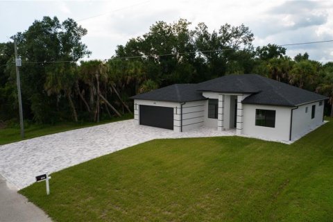 House in North Port, Florida 3 bedrooms, 180.51 sq.m. № 1912111 - photo 10