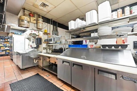 Propiedad comercial en venta en Fort Lauderdale, Florida № 2147057 - foto 16