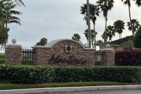 Condo in Homestead, Florida, 2 bedrooms  № 1763622 - photo 1