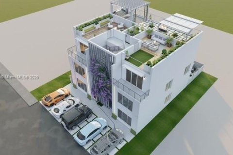 Terreno en venta en Miami, Florida № 1830287 - foto 1