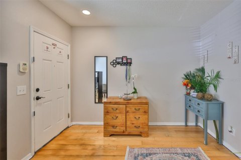 Townhouse in Fish Hawk, Florida 2 bedrooms, 128.48 sq.m. № 1789160 - photo 8