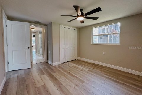House in Tarpon Springs, Florida 4 bedrooms, 183.11 sq.m. № 1834849 - photo 17