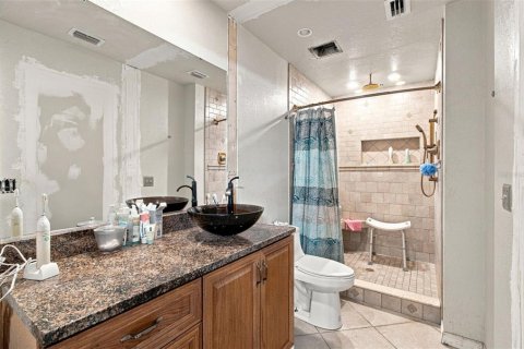 Casa en venta en Lakeland, Florida, 5 dormitorios, 342.9 m2 № 2345557 - foto 23