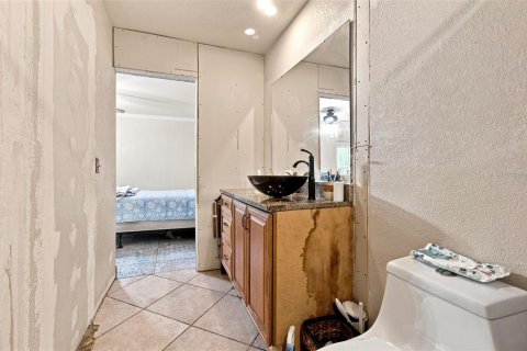 Casa en venta en Lakeland, Florida, 5 dormitorios, 342.9 m2 № 2345557 - foto 24