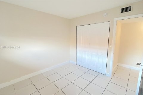 Снять в аренду кондоминиум в Хайалиа, Флорида 3 спальни, 83.61м2, № 2005587 - фото 20