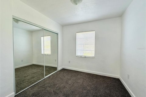 House in Port Charlotte, Florida 2 bedrooms, 102.19 sq.m. № 1775098 - photo 18