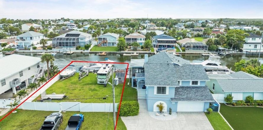 Land in Hernando Beach, Florida № 1869389