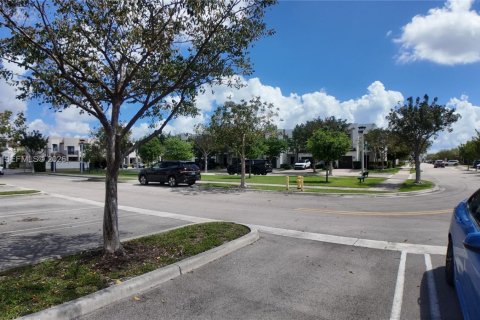 Купить виллу или дом в Майами, Флорида 3 спальни, 154.4м2, № 2052428 - фото 3