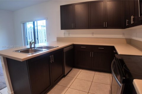 Купить виллу или дом в Майами, Флорида 3 спальни, 154.4м2, № 2052428 - фото 18