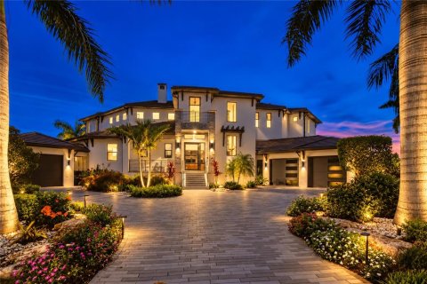Casa en Tierra Verde, Florida 5 dormitorios, 476.12 m2 № 2376795