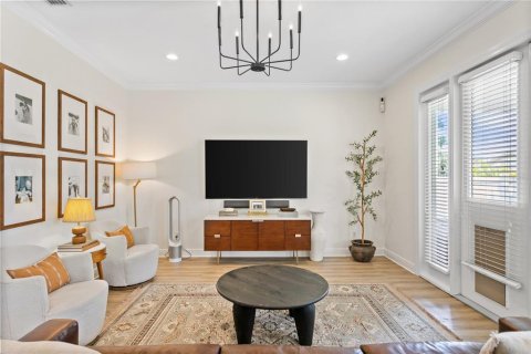 Casa en alquiler en Tampa, Florida, 5 dormitorios, 307.88 m2 № 1821011 - foto 18