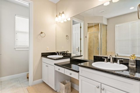 Casa en alquiler en Tampa, Florida, 5 dormitorios, 307.88 m2 № 1821011 - foto 28