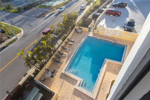 Condo in Clearwater, Florida, 2 bedrooms  № 1592746 - photo 6