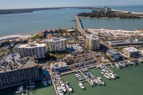 Condo in Clearwater, Florida, 2 bedrooms  № 1592746 - photo 4