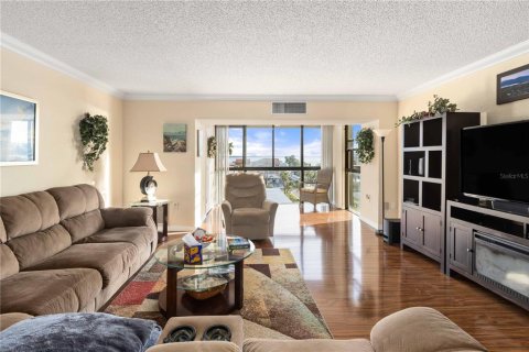 Condo in Clearwater, Florida, 2 bedrooms  № 1592746 - photo 17