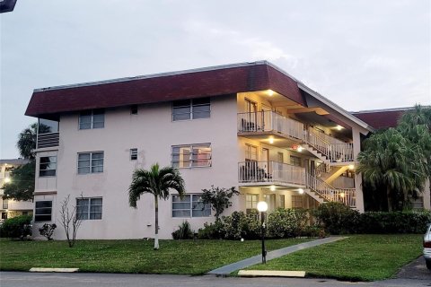 Condo à Lauderdale Lakes, Floride, 1 chambre  № 2392553