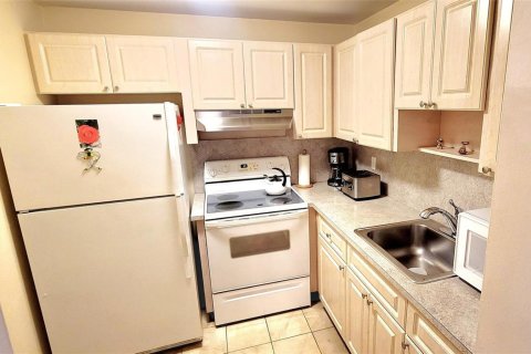Copropriété à louer à Lauderdale Lakes, Floride: 1 chambre, 61.5 m2 № 2392553 - photo 9