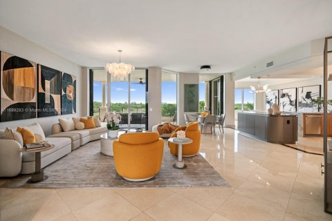 Condo in Coral Gables, Florida, 3 bedrooms  № 1763656 - photo 1