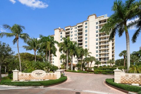 Condo in Coral Gables, Florida, 3 bedrooms  № 1763656 - photo 26