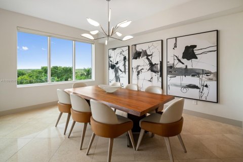 Condo in Coral Gables, Florida, 3 bedrooms  № 1763656 - photo 10