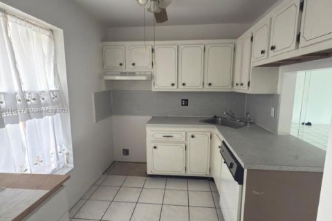 Copropriété à vendre à Tamarac, Floride: 1 chambre, 61.32 m2 № 1962049 - photo 15