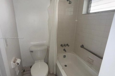 Copropriété à vendre à Tamarac, Floride: 1 chambre, 61.32 m2 № 1962049 - photo 12