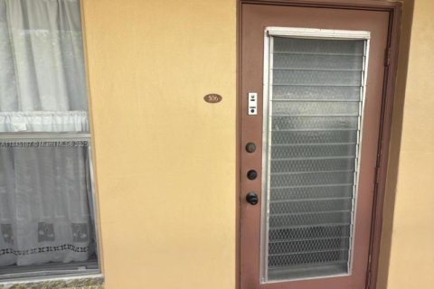 Copropriété à vendre à Tamarac, Floride: 1 chambre, 61.32 m2 № 1962049 - photo 2