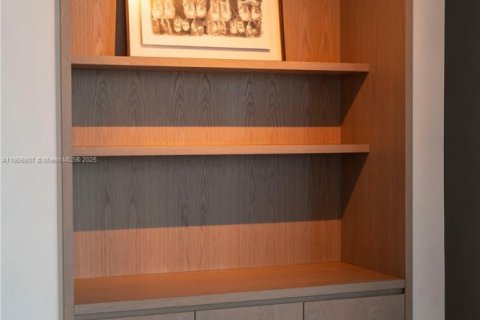 Condominio en venta en Miami Beach, Florida, 3 dormitorios, 274.9 m2 № 1964115 - foto 7