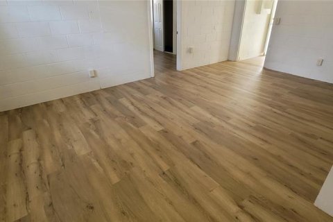 Villa ou maison à louer à Gainesville, Floride: 3 chambres, 95.04 m2 № 1740243 - photo 2