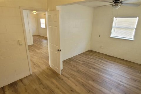 Villa ou maison à louer à Gainesville, Floride: 3 chambres, 95.04 m2 № 1740243 - photo 5