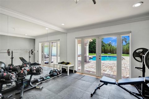 House in Parkland, Florida 7 bedrooms, 364.27 sq.m. № 1929938 - photo 19