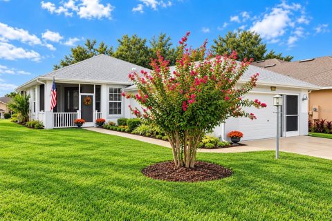 Villa ou maison à Tavares, Floride 2 chambres, 128.86 m2 № 2411653