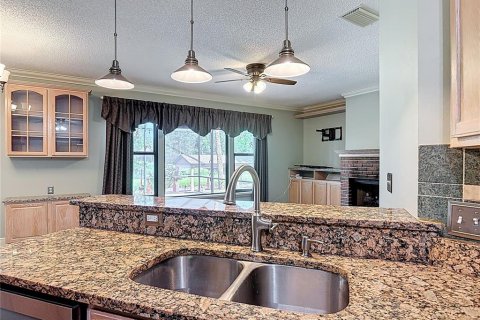 Casa en venta en Deltona, Florida, 4 dormitorios, 288.37 m2 № 1796636 - foto 14