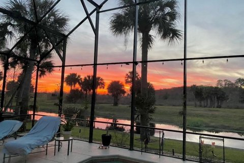 Casa en venta en Deltona, Florida, 4 dormitorios, 288.37 m2 № 1796636 - foto 3