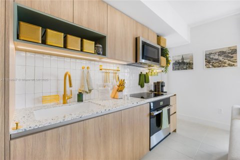 Condominio en alquiler en Miami, Florida, 2 dormitorios, 77.76 m2 № 2012182 - foto 8