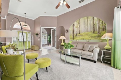 House in Winter Haven, Florida 4 bedrooms, 257.8 sq.m. № 2415449 - photo 18