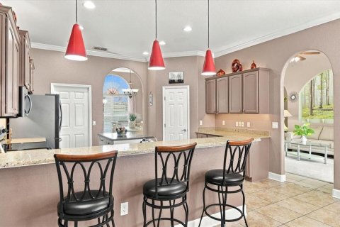 House in Winter Haven, Florida 4 bedrooms, 257.8 sq.m. № 2415449 - photo 24
