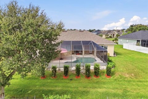 House in Winter Haven, Florida 4 bedrooms, 257.8 sq.m. № 2415449 - photo 7