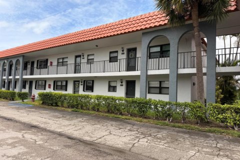 Condominio en venta en Boynton Beach, Florida, 2 dormitorios, 91.6 m2 № 2089624 - foto 2