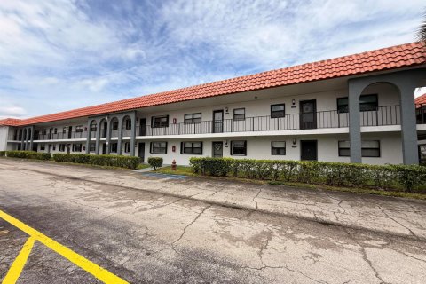 Condominio en Boynton Beach, Florida, 2 dormitorios № 2089624