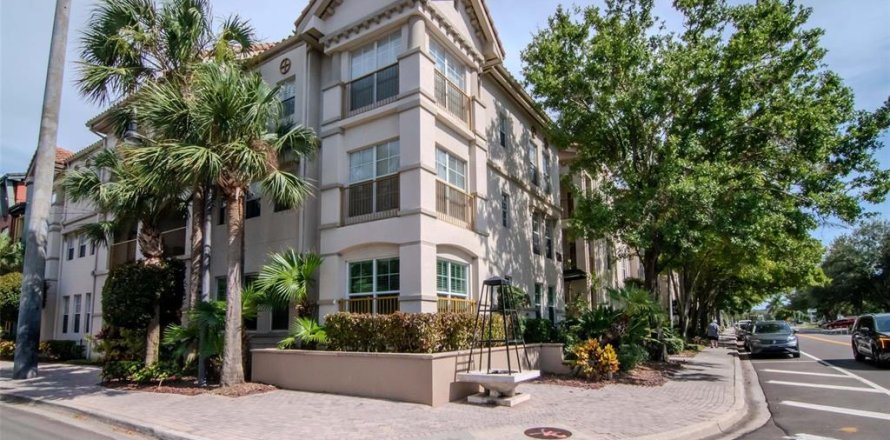 Condo in Tampa, Florida, 1 bedroom № 1873121