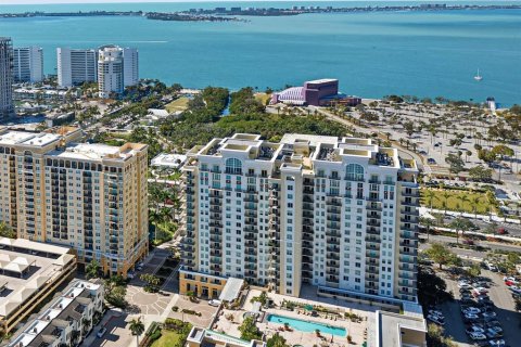 Copropriété à vendre à Sarasota, Floride: 2 chambres, 122.91 m2 № 2214716 - photo 2